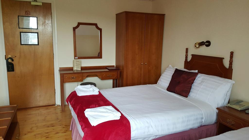 גלוואיי Anno Santo Hotel מראה חיצוני תמונה